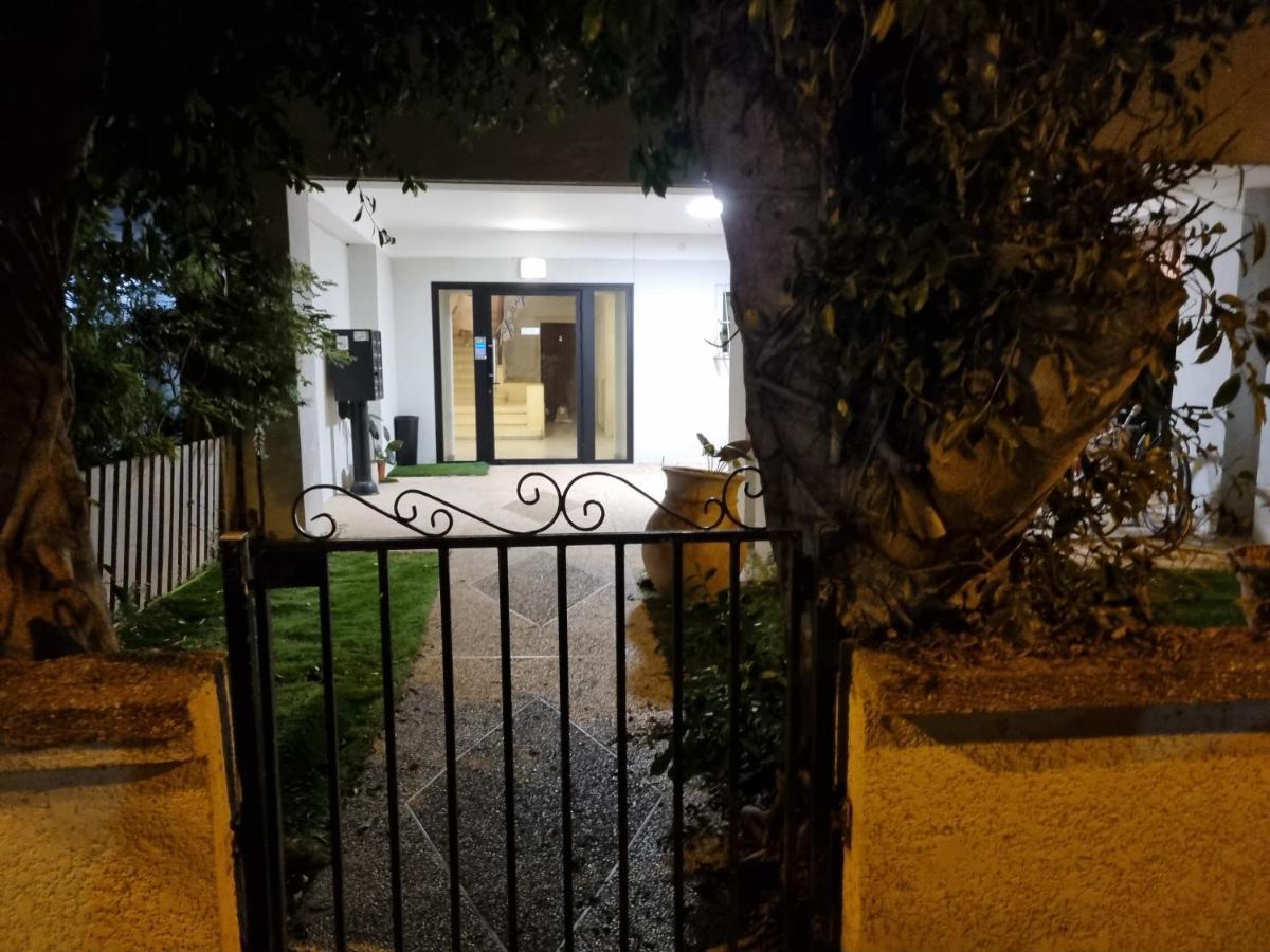 Apt Heart Tlv Arnon 50 Mt From Sea Tel Aviv Exterior photo