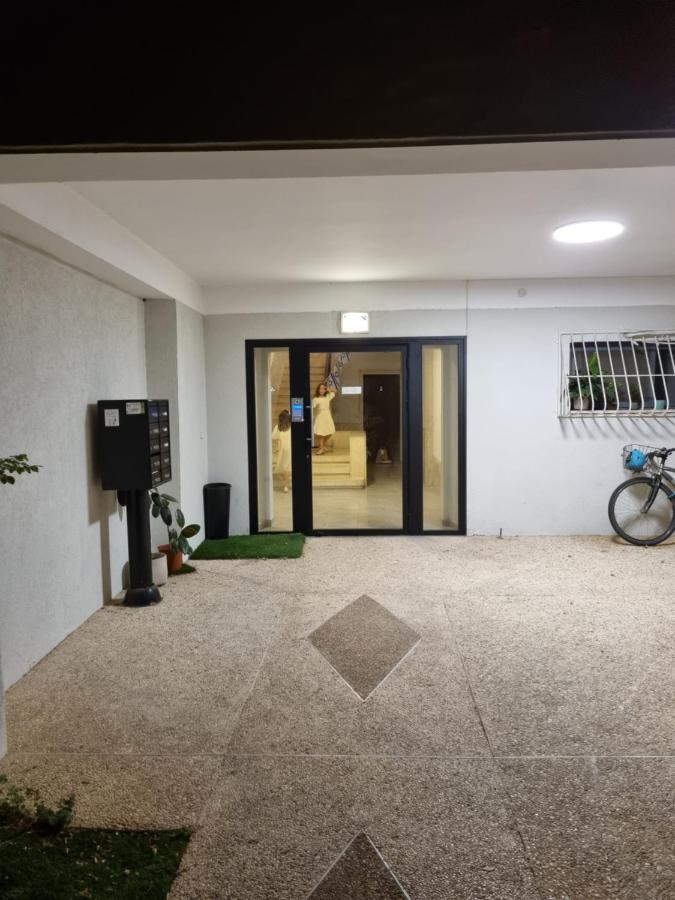 Apt Heart Tlv Arnon 50 Mt From Sea Tel Aviv Exterior photo